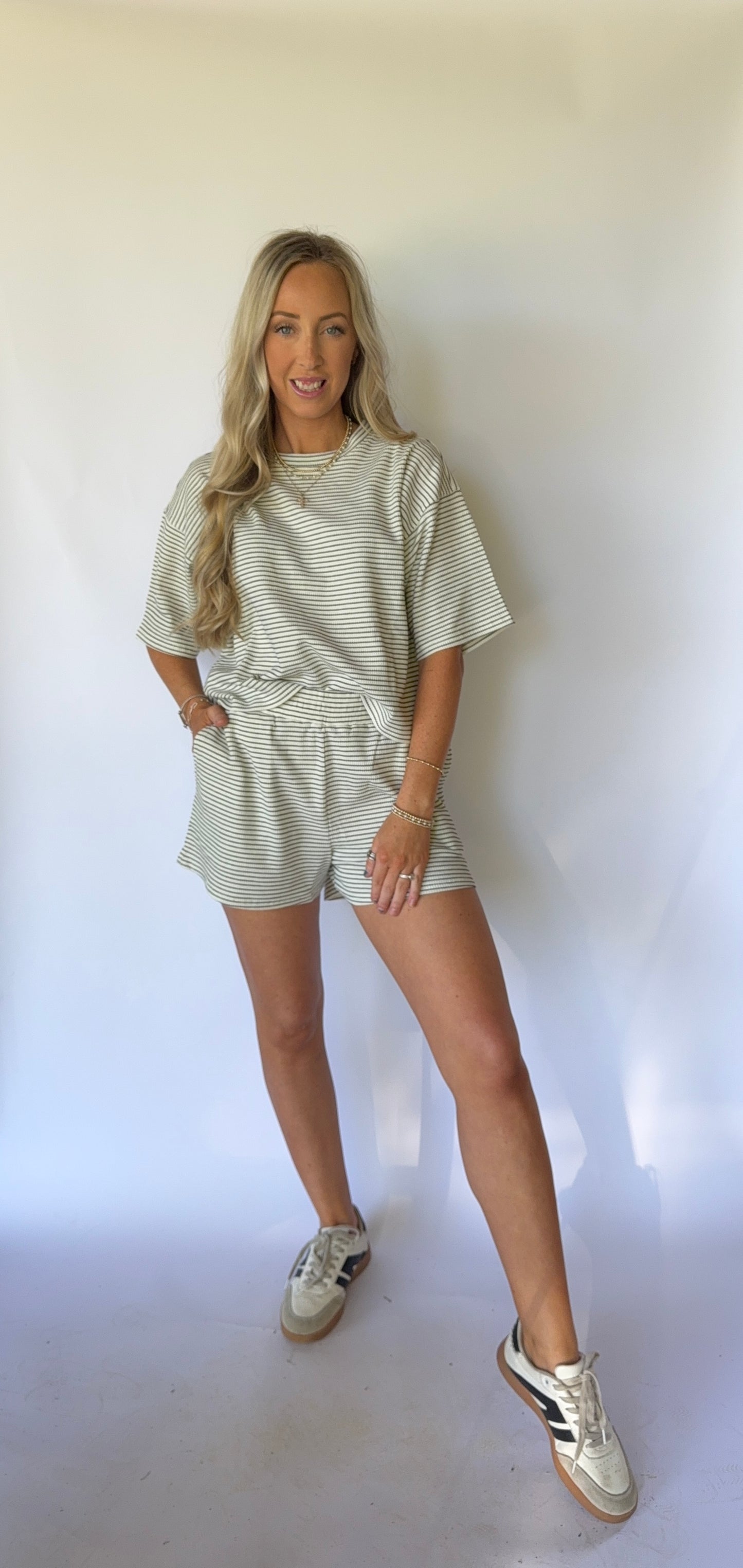Wesley Set - Black/White