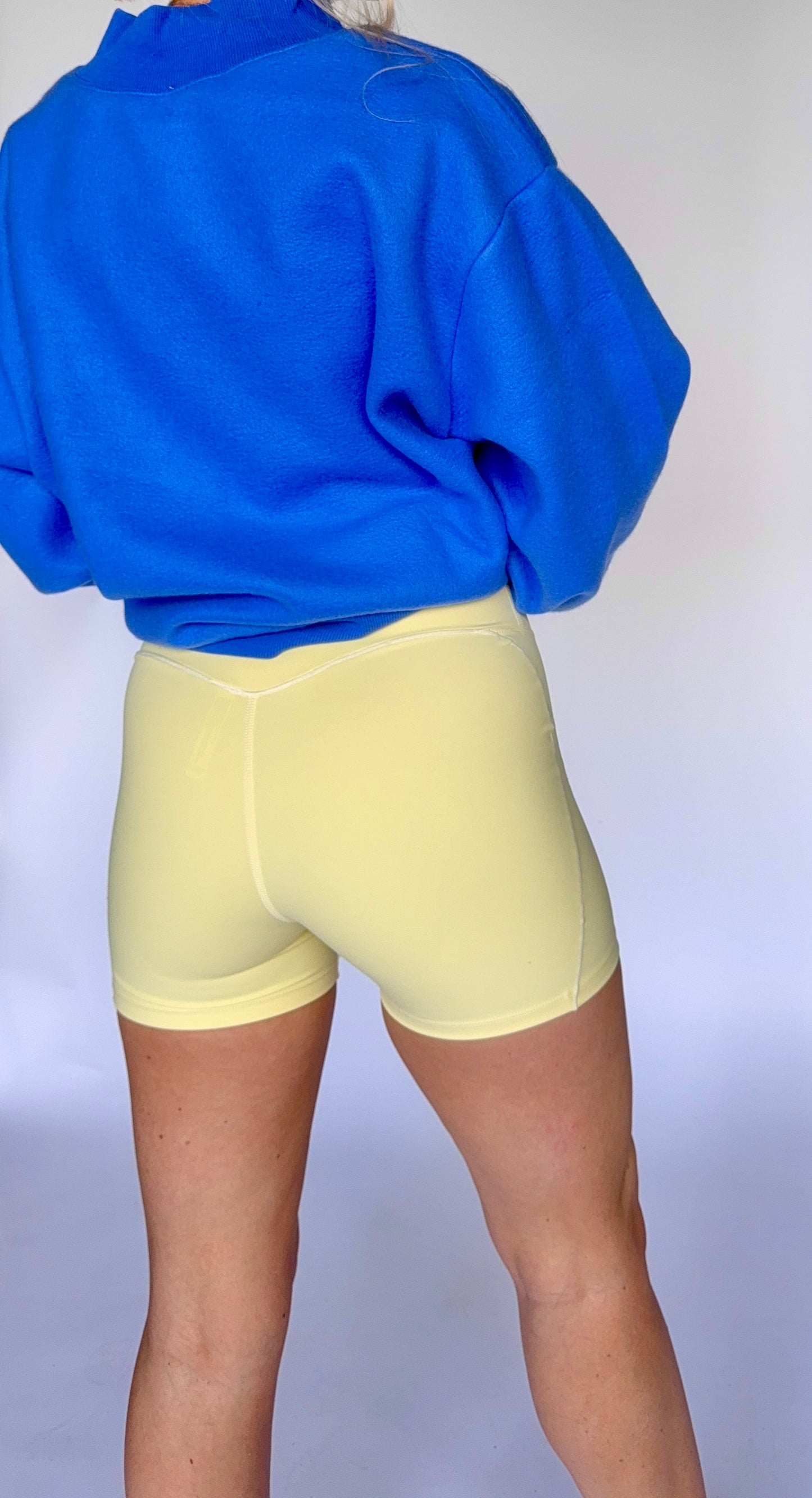 Contour Biker Shorts - Butter Yellow