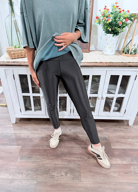 Birdie High Gloss Leggings